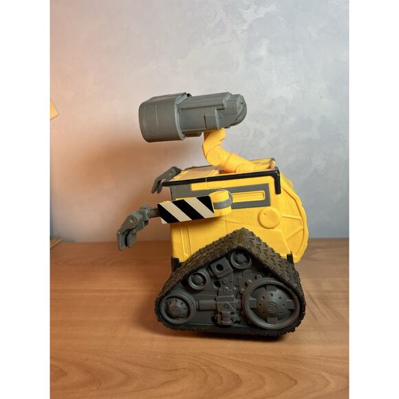 Disney Pixar Wall-E Hello Talking Moving Lighting Robot Figure 9.0"-No Remote - Picture 3 of 7